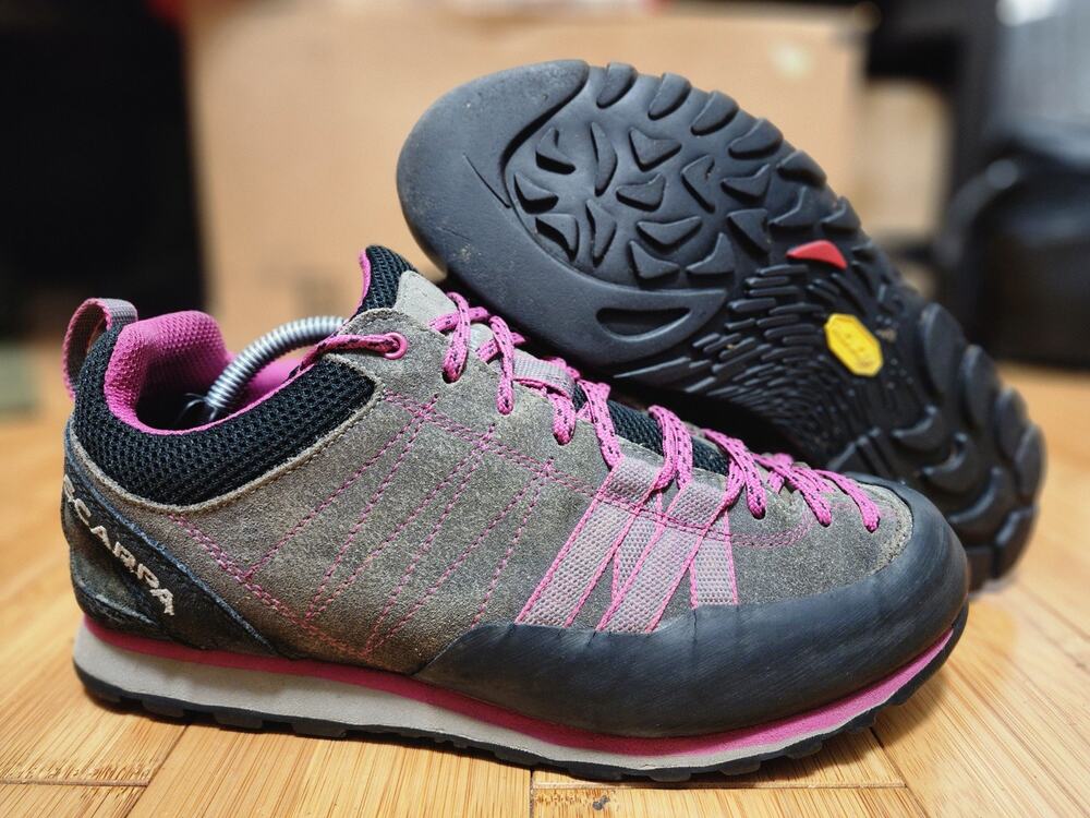 Scarpa Crux Approach Women's Sz 8.5 Gray Pink Trail Hiking Suede Shoes Sneakers